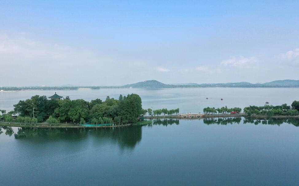 雨后武漢東湖宛如童話世界